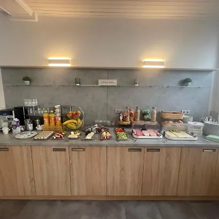 Central Hotel Duisburg ホテル 3*